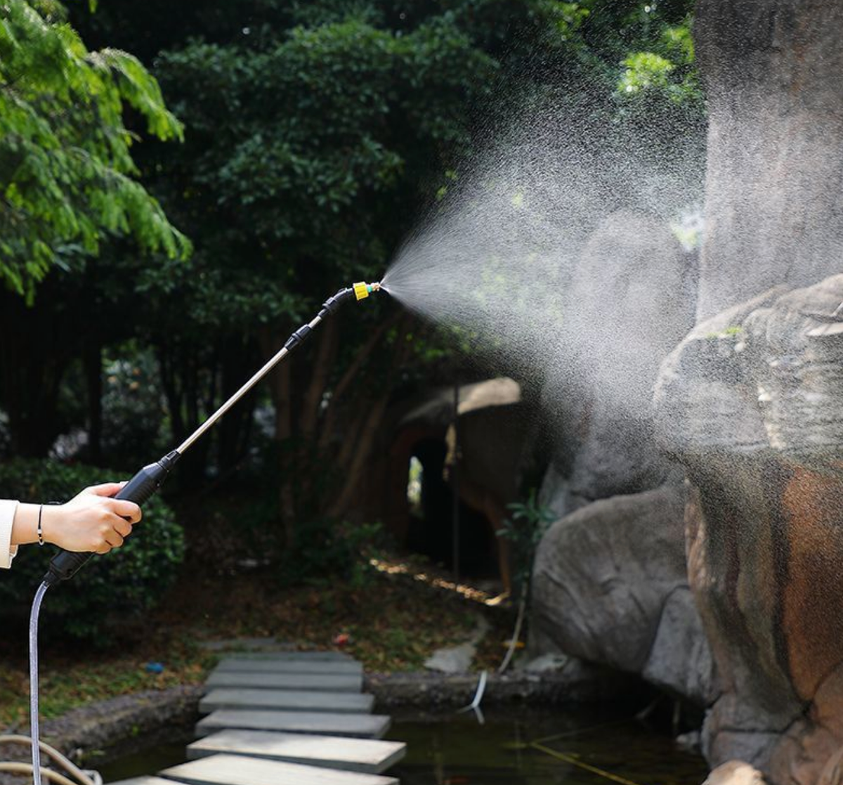 Rechargeable electric spray gun for watering flowers, spraying water, disinfecting, watering, household gardening water gun